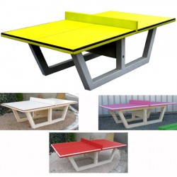 Table de ping pong en béton coloré